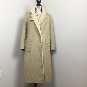 Vintage Bonders Women’s Beige Fur Lined Long Coat 🧥